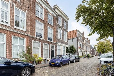 Leiden - Nieuwe Rijn 105