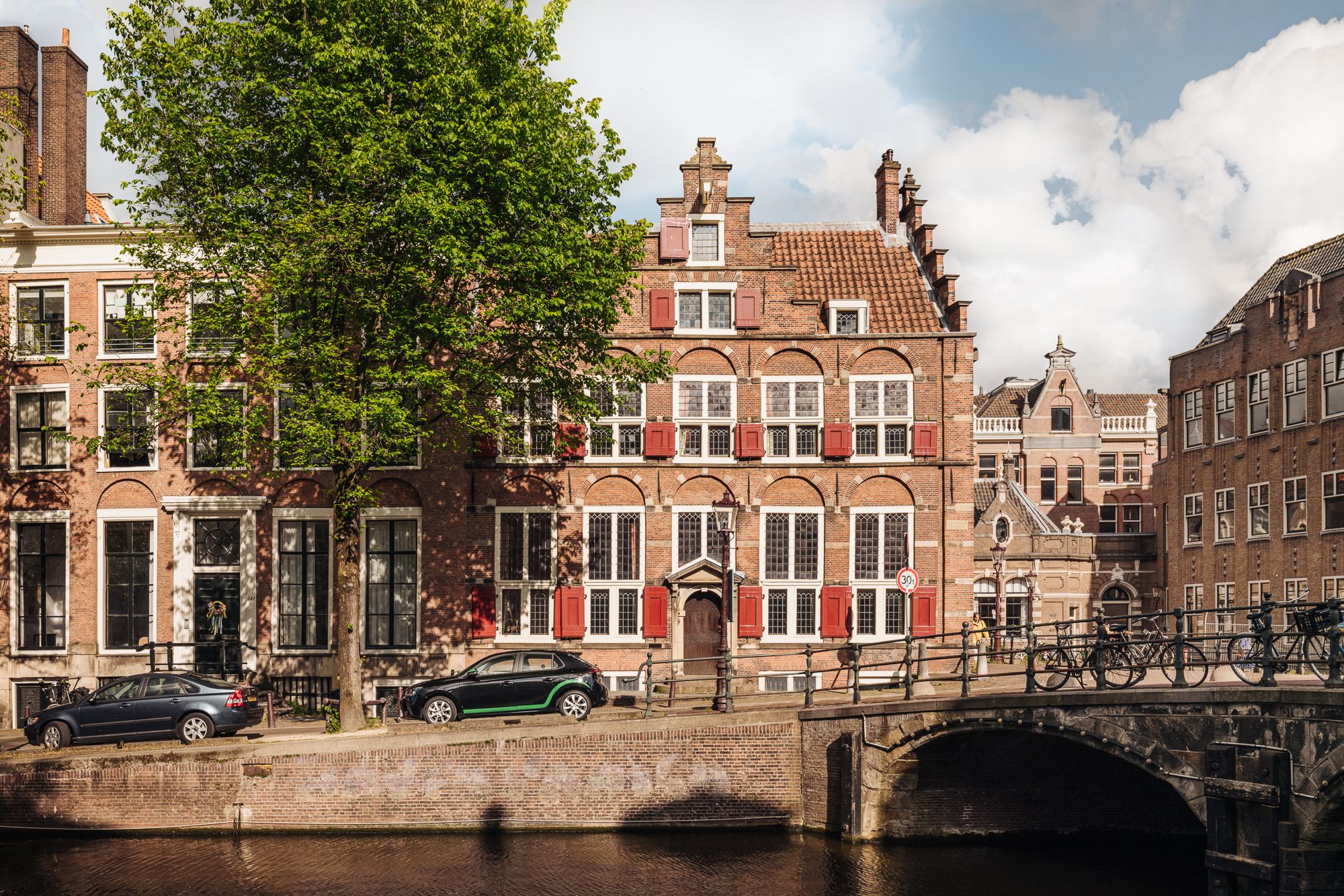 Oudezijds Voorburgwal 249 - Amsterdam