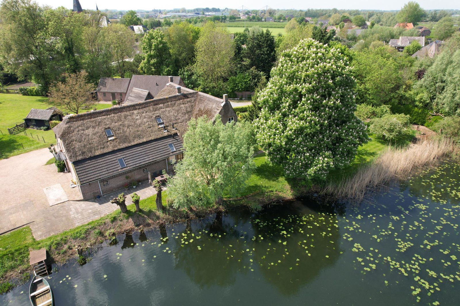 Wielpad 2 - Boven-leeuwen